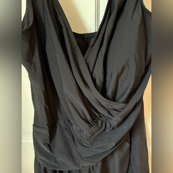 NWT Plus Size Aurora Swim Dress from Miraclesuit in Black, Women’s Plus Size 24W - Picture 3 of 13
